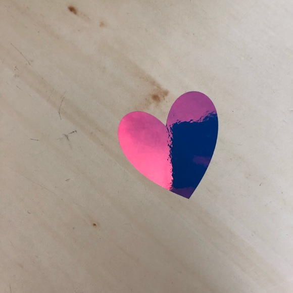 HOLOGRAPHIC HEART STICKER - Picture 7 of 7